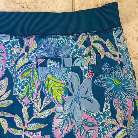 Lilly Pulitzer Luxletic Skort - Picture 4 of 13